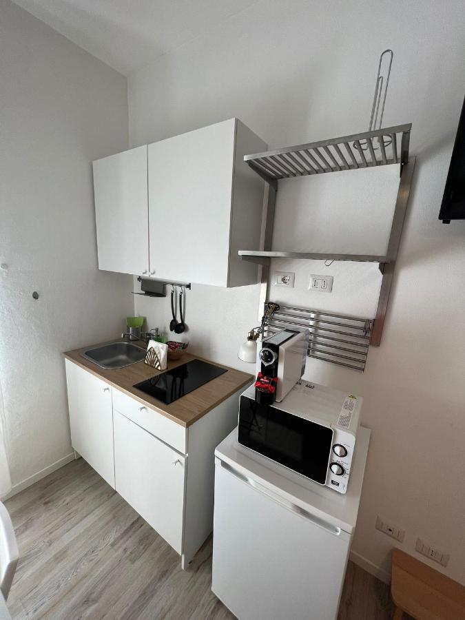 Apartment Via Treviso 6 Milan Bagian luar foto